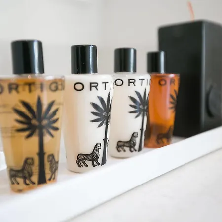 Bed & Breakfast Hall 3*