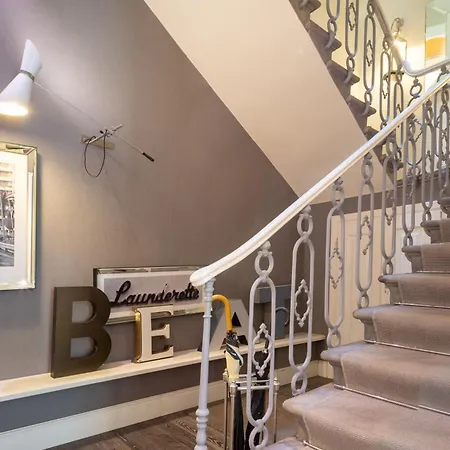 Bed & Breakfast Hall Suites