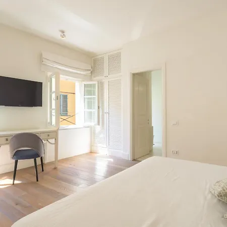 Hall Suites Bed & Breakfast Empoli