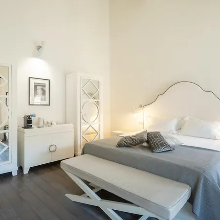 Hall Suites