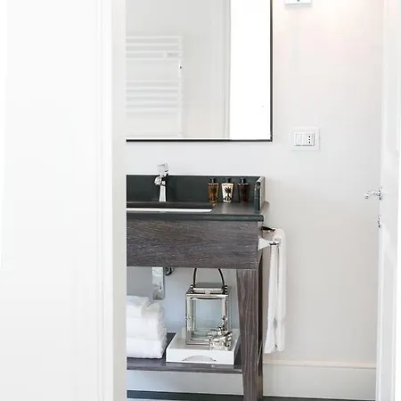 Hall Suites Bed & Breakfast Empoli