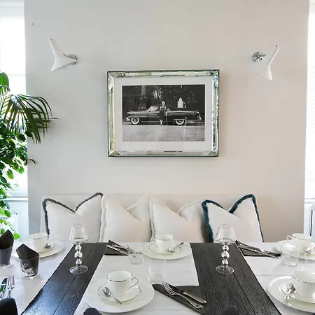 Hall Suites Bed & Breakfast Empoli