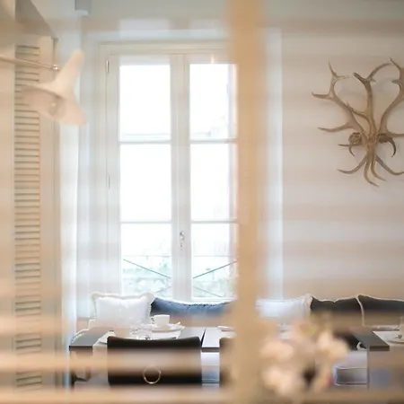 Hall Suites Bed & Breakfast